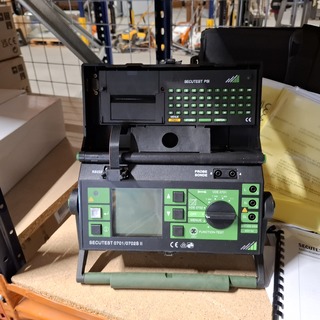 Installatie testers en Metra tester, O.a. Secutest, C.a.t., DIN VDE070